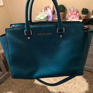 Michael kors purse